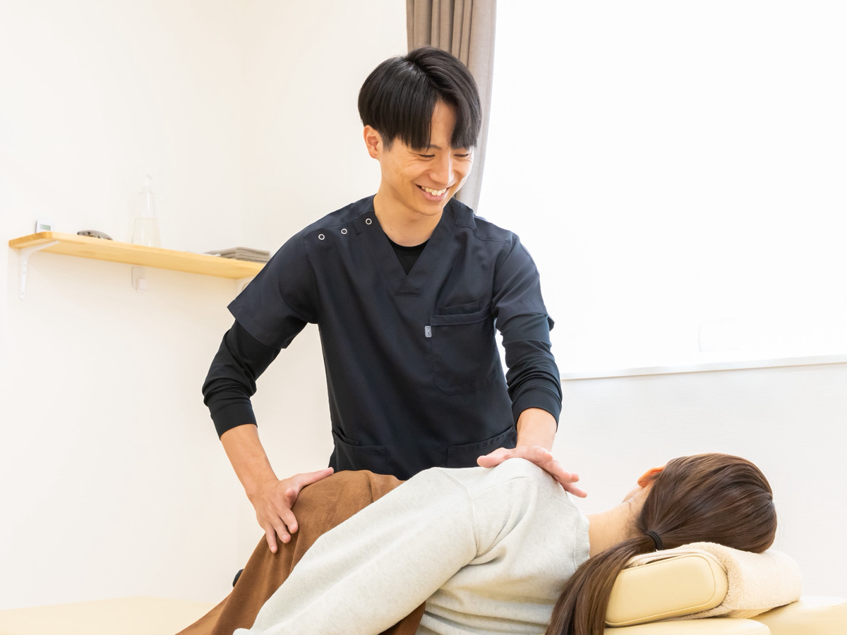 オーダーメイド整体90分の施術風景